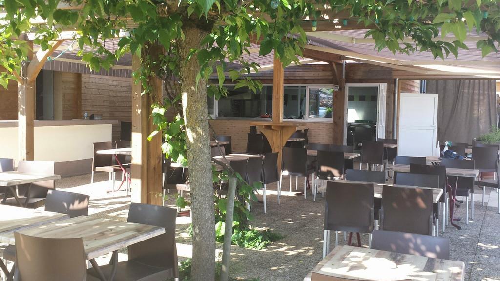 Logis Hotel Restaurant Cruzel Maurs ภายนอก รูปภาพ