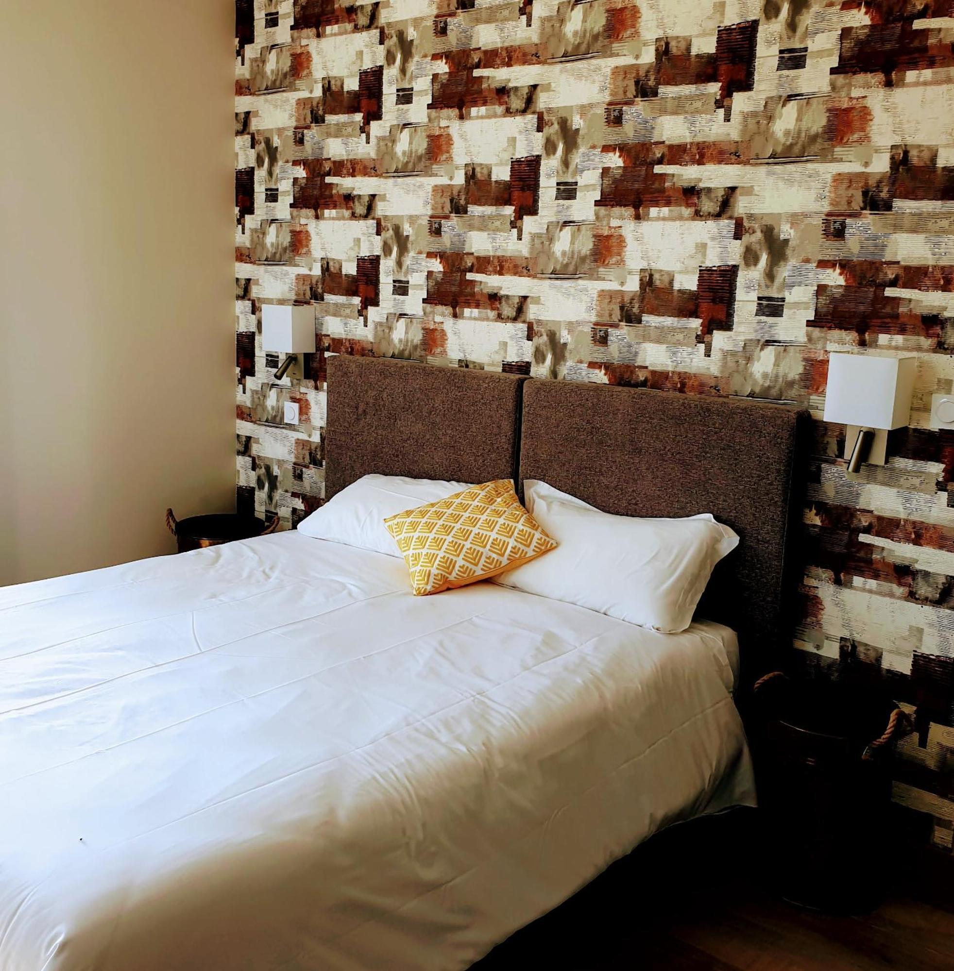 Logis Hotel Restaurant Cruzel Maurs ภายนอก รูปภาพ