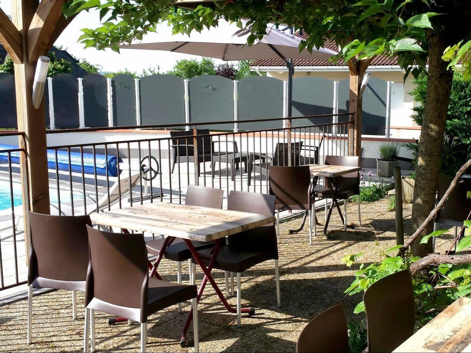 Logis Hotel Restaurant Cruzel Maurs ภายนอก รูปภาพ
