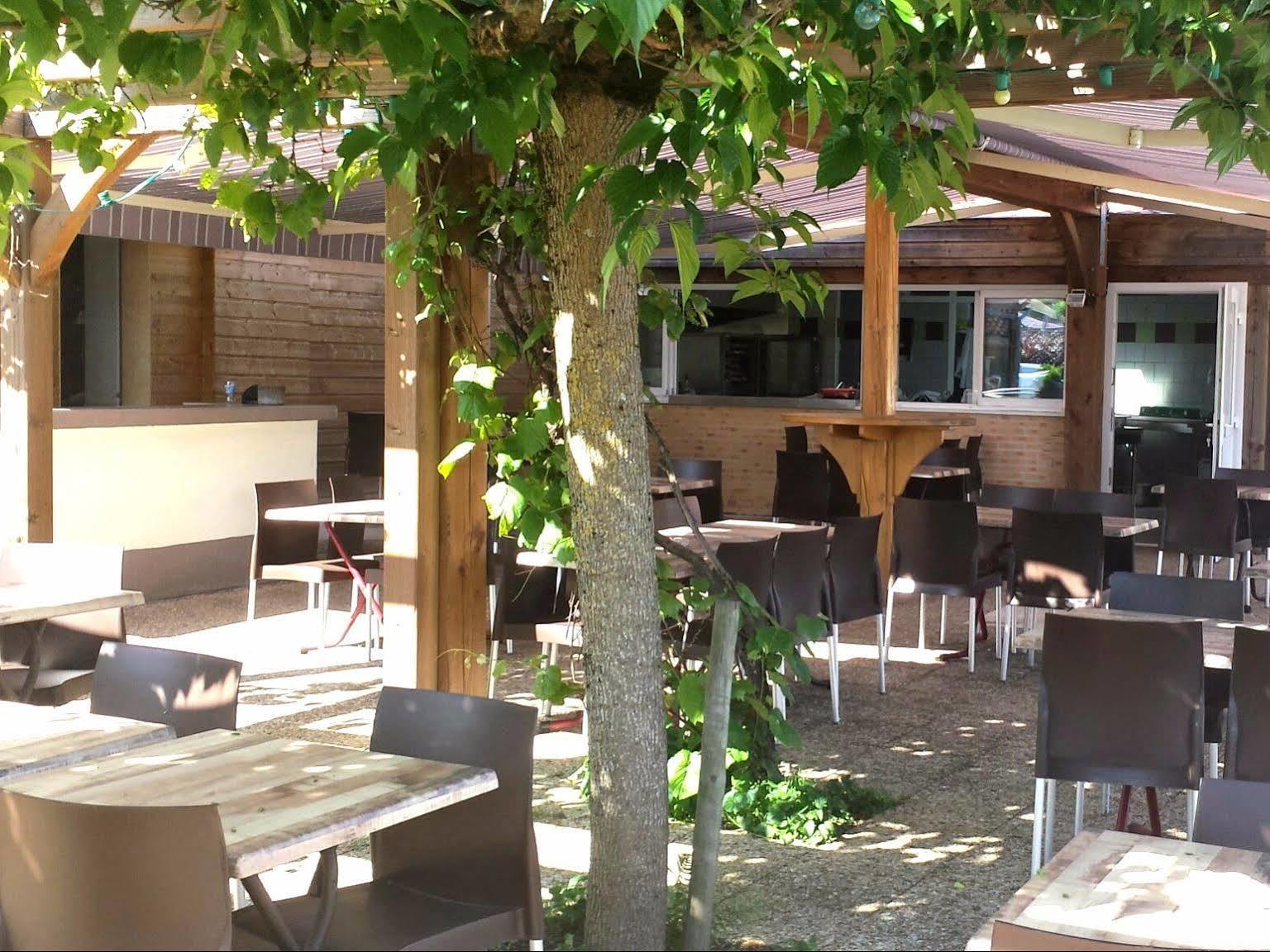 Logis Hotel Restaurant Cruzel Maurs ภายนอก รูปภาพ